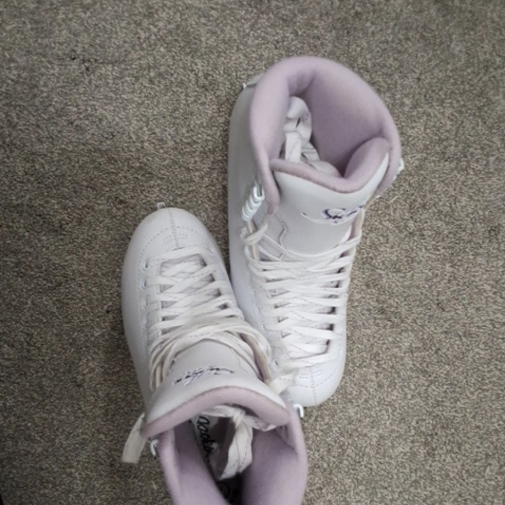 Jackson Ice Skates Softskates JS180 Women's